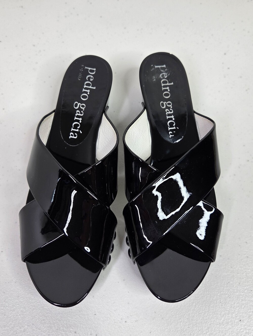 Pedro Garcia Black Patent Slide Sandals - Picture 2 of 16